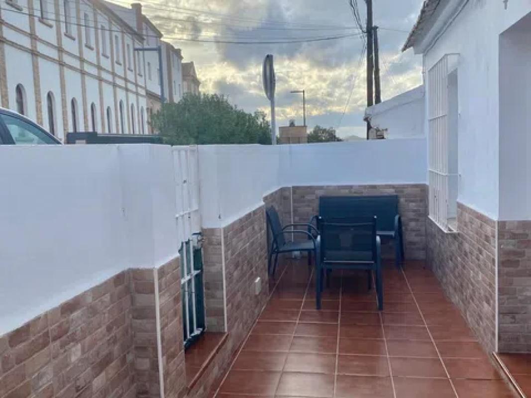 Sprzedaż szeregowego domku w  Pasaje de los Almendrales, 5 , Málaga photo 3