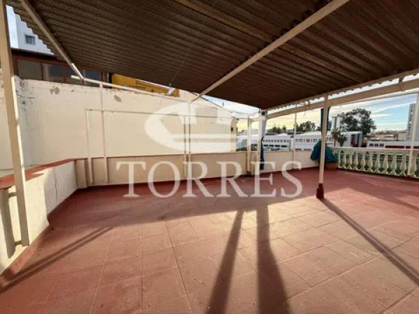 Chalet adosado en calle Huerto de los Claveles thumbnail 2