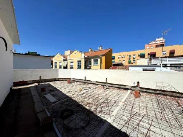 Chalet pareado en calle Alderete thumbnail 1