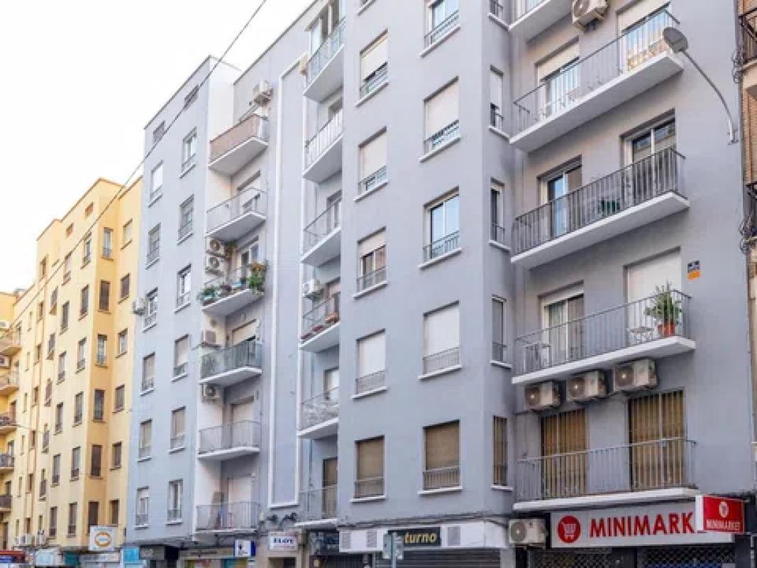 Продажа квартиры на Calle Mármoles, Малага
photo 1