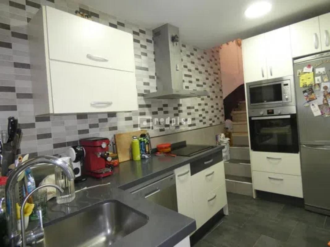 Sprzedaż szeregowego domku w Barrio La Merced , Málaga photo 5
