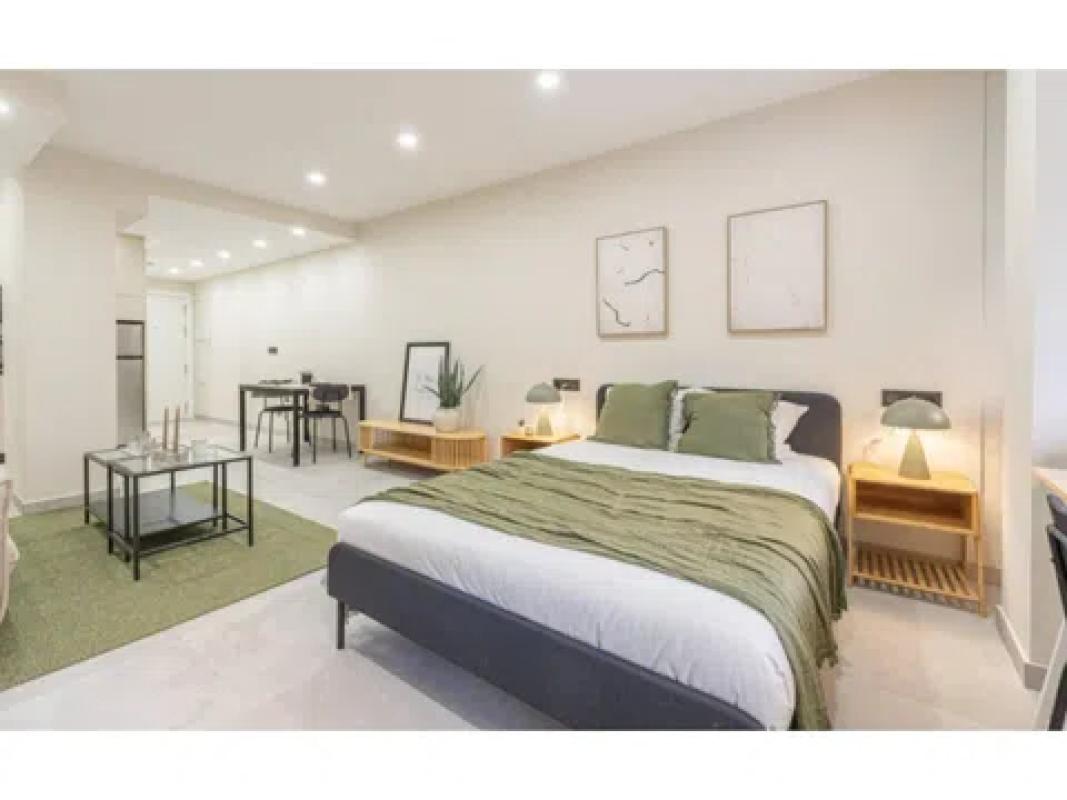 Продажа студии в Barrio La Trinidad, Малага photo 1