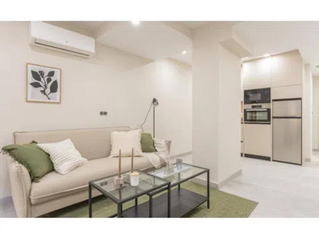 Продажа студии в Barrio La Trinidad, Малага photo 3