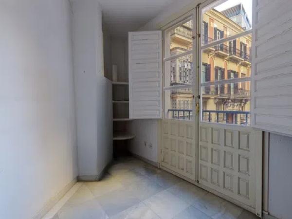 Продажа квартиры на Barrio Centro Histórico, Малага
 photo 4
