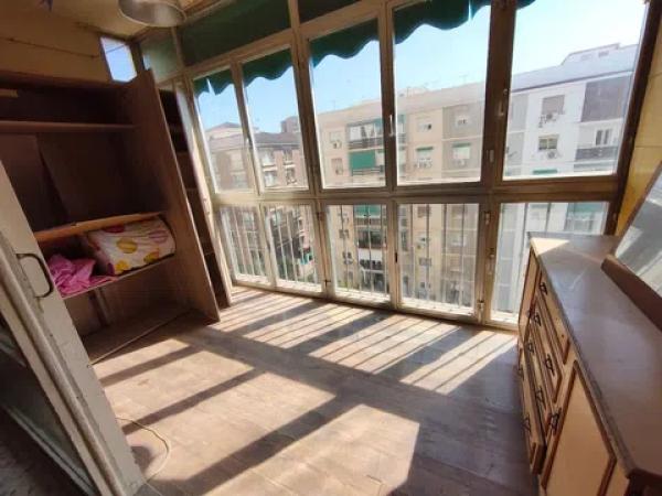 Продажа квартиры на Pasaje Noblejas, Малага
 photo 1