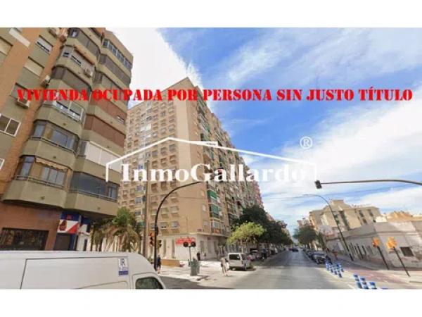 Продажа квартиры на Calle Ferrocarril del Puerto, Малага
 photo 4