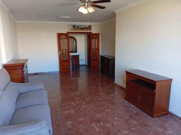 Venta de piso en Calle Esperanto, Málaga
photo 1