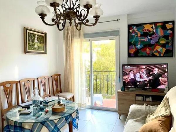 Продажа квартиры на Avenida del Comandante Benítez, Малага
 photo 1