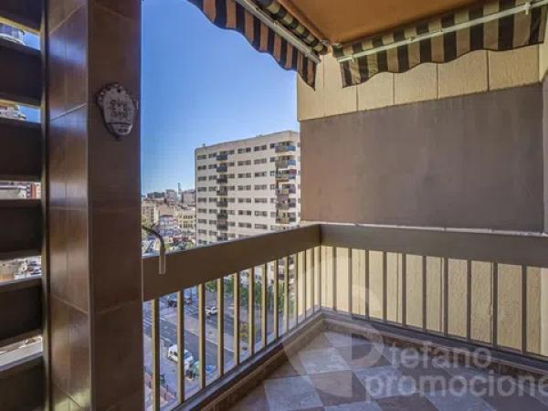 Sale of flat in Avenida de Andalucía, Málaga
 photo 1