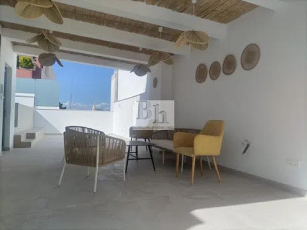 Casa independiente en calle Hermanos Oliver thumbnail 2