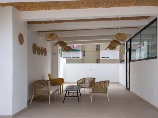 Chalet pareado en calle Hermanos Oliver photo 4