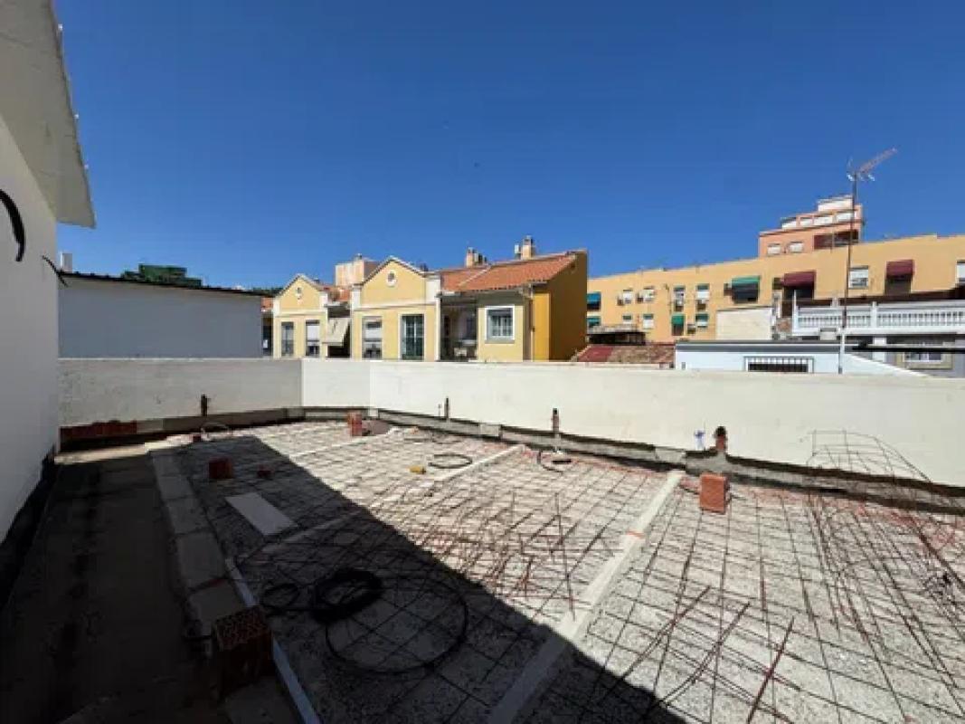 Sale of independent chalet in Barrio El Molinillo - Capuchinos, Málaga
photo 2