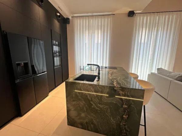 Sale of flat in Calle Luis de Velázquez, Málaga
 photo 3