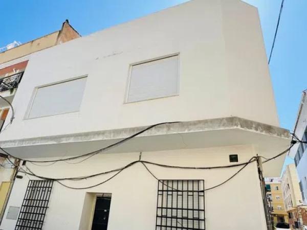 Chalet pareado photo 1
