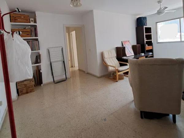 Продажа квартиры на Calle Medellín, 2, Малага
 photo 1
