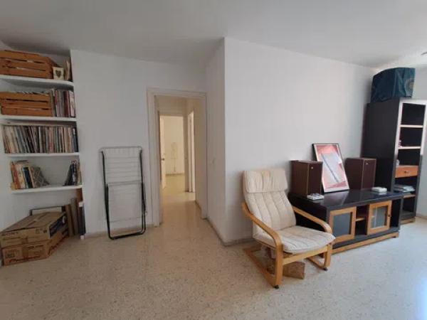 Продажа квартиры на Calle Medellín, 2, Малага
 photo 2