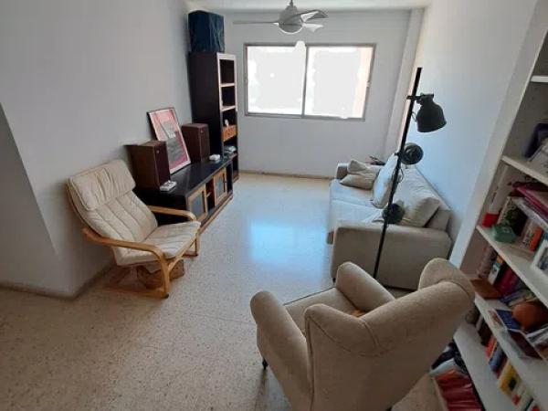 Продажа квартиры на Calle Medellín, 2, Малага
 photo 3