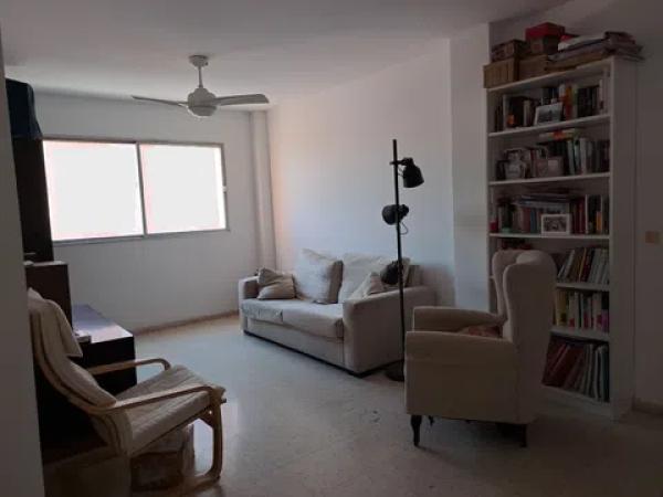 Продажа квартиры на Calle Medellín, 2, Малага
 photo 4