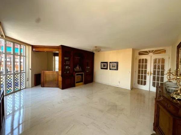 Продажа квартиры на Alameda de Colón, 2, Малага
 photo 1