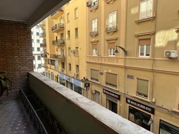 Sale of flat in Barrio Ensanche Centro - Soho, Málaga
 photo 4