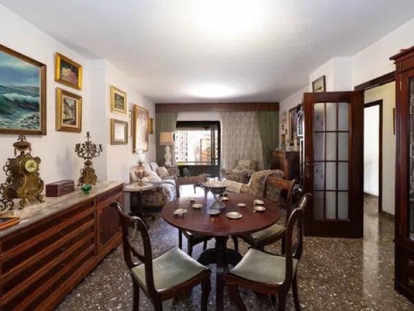 Sale of flat in Avenida de Andalucía, Málaga
 photo 3