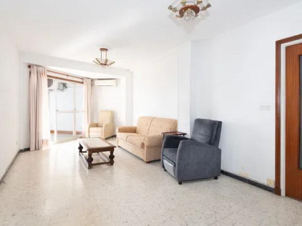 Продажа квартиры на Barrio Ensanche Centro - Soho, Малага
 photo 2
