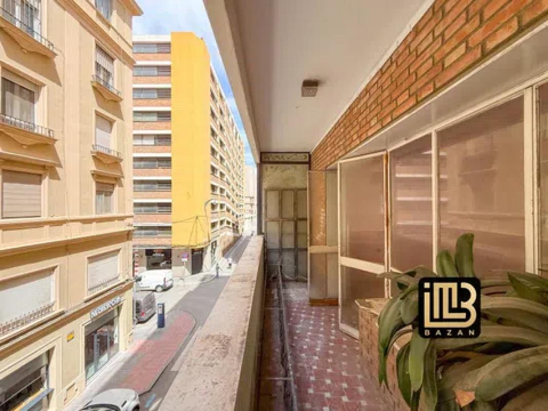 Продажа квартиры на Calle San Lorenzo, Малага
photo 3