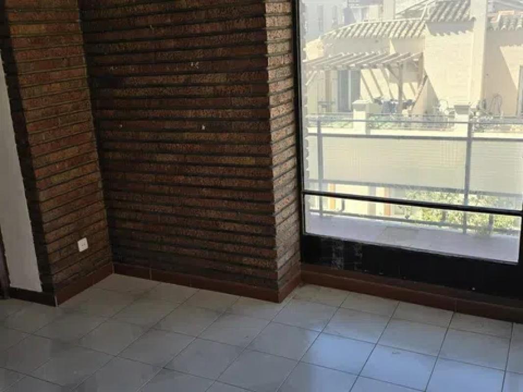 Venta de piso en Calle Casas de Campos, Málaga
 photo 2