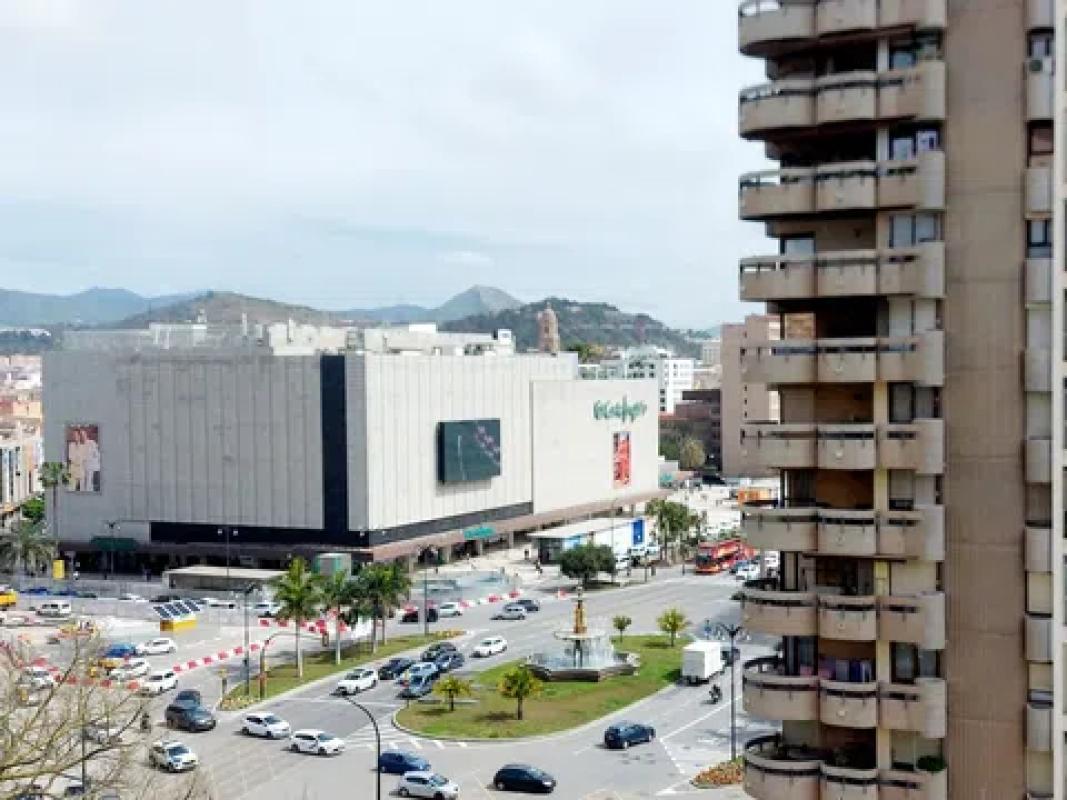 Venta de piso en Avenida de Andalucía, Málaga
photo 3
