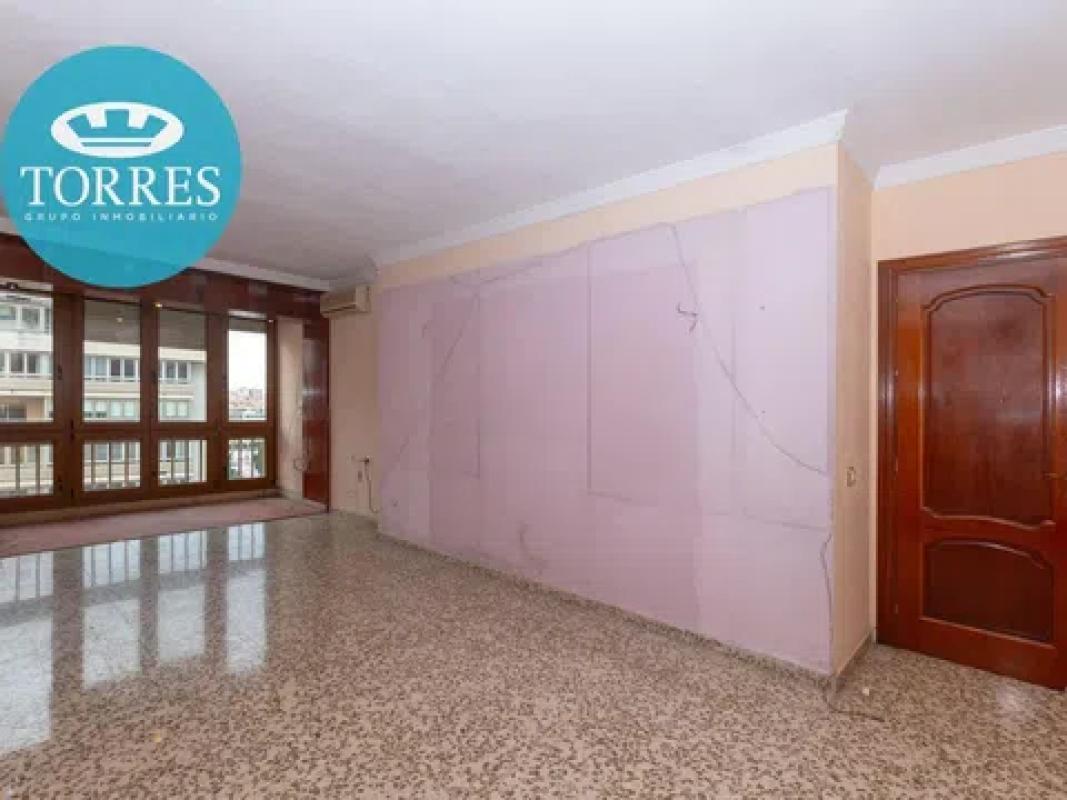 Продажа квартиры на Avenida de Andalucía, Малага
 photo 3