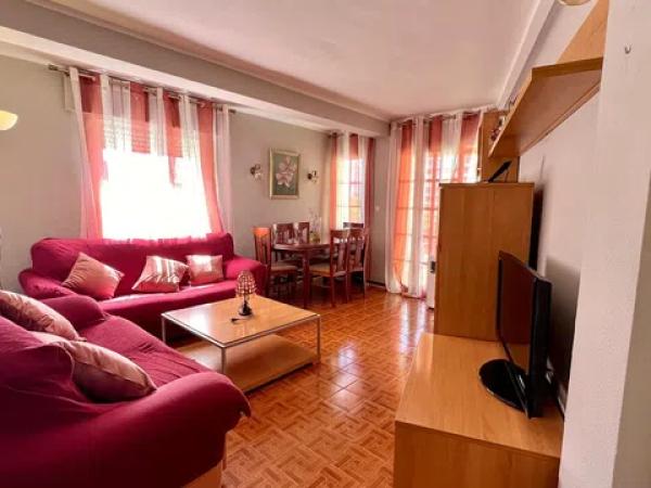 Sale of flat in Calle Alonso de Palencia, Málaga
 photo 2