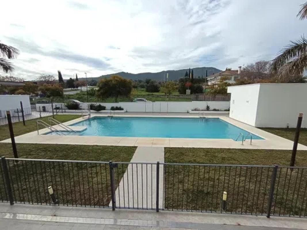 Продажа квартиры на Barrio Pizarrillo - El Retiro, Малага
photo 2