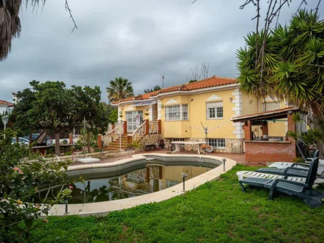 Venta de chalet independiente en Carretera Coín, 30, Málaga
photo 2