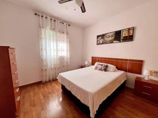 Продажа квартиры на Calle Decano Salvador Barroso, 16, Малага
 photo 2