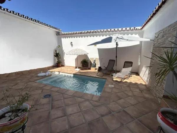 Chalet adosado thumbnail 1