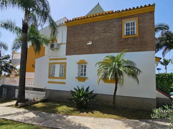 Casa independiente en avenida Marquesa Casa Loring photo 4