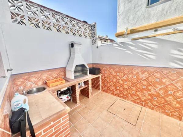 Chalet adosado thumbnail 2