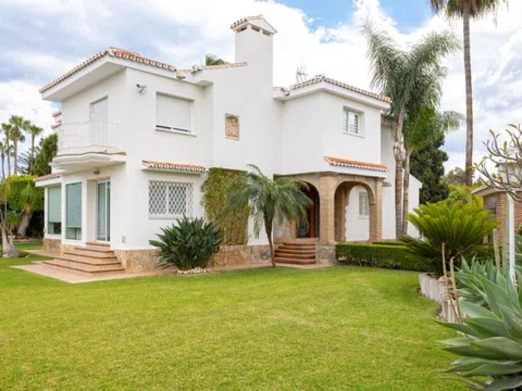 Venta de chalet independiente en Calle Wilkinson, Málaga
photo 4