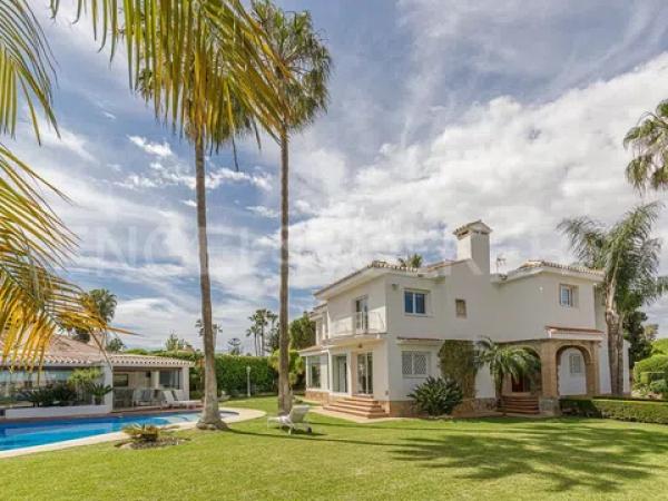 Casa independiente en calle Wilkinson thumbnail 2