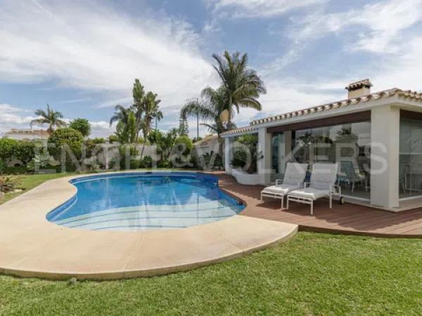 Casa independiente en calle Wilkinson thumbnail 3