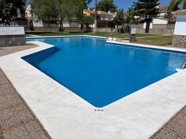 Chalet pareado en calle Guadalquivir thumbnail 1