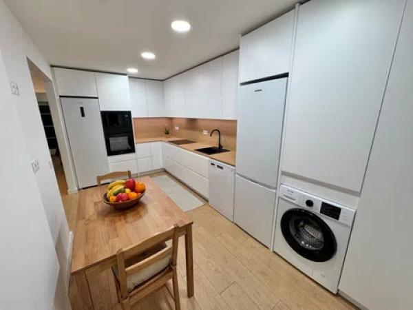 Chalet adosado en calle Pepa Flores Marisol, 30 thumbnail 3