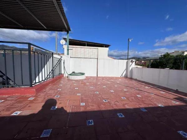 Chalet adosado thumbnail 1