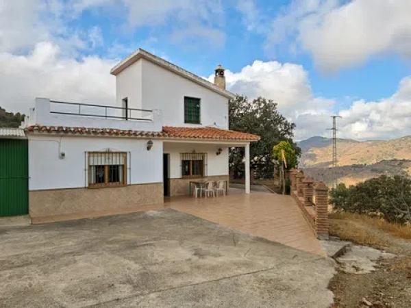 Casa rural en carretera Montes de Málaga s/n photo 1