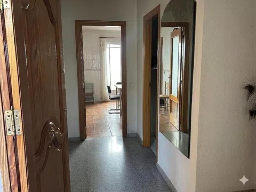 Properties for sale and rent in Spain photo 4
