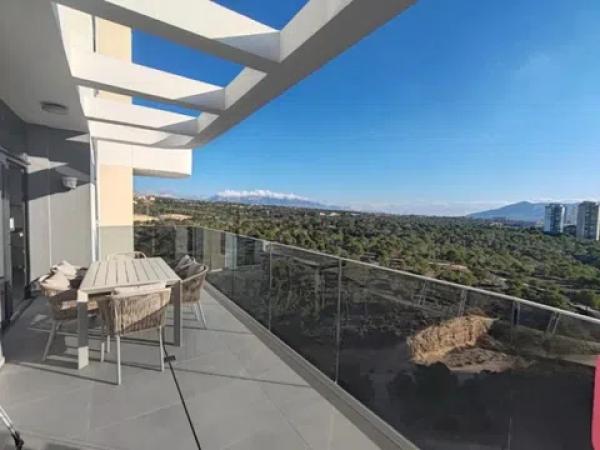 Sale of flat in Avenida Alfonso Puchades, Benidorm
photo 1