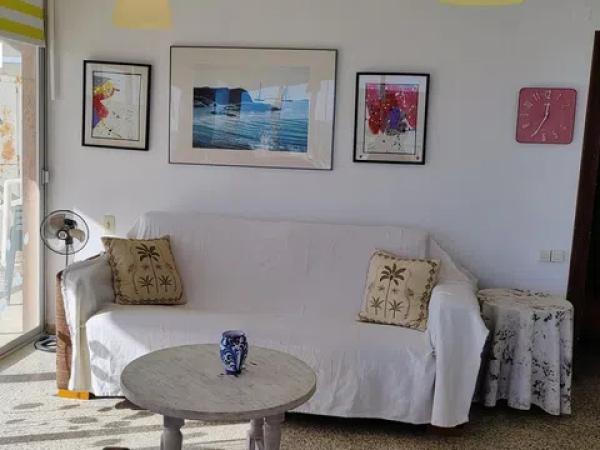 Sale of flat in Barrio Playa de San Juan, Alicante
 photo 2