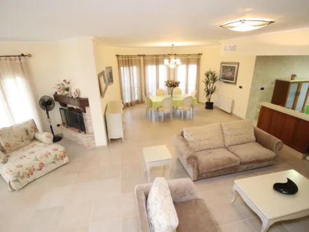 Sale of independent chalet in Centro, Rojales
photo 2