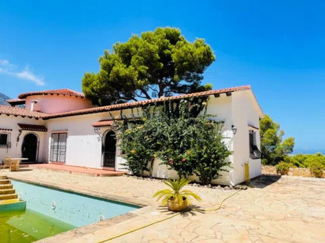 Venta de chalet independiente en Calle Perseu, Denia
photo 2