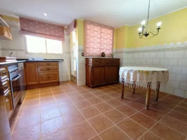 Sale of flat in Calle Padre Recaredo de Los Rios, 39, Alicante
 photo 2